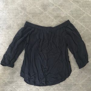 Black Splendid Off the Shoulder Blouse Large